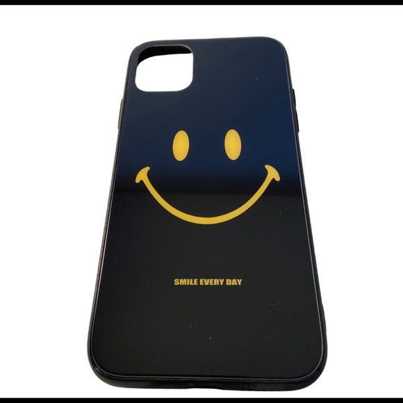 •FREE ADD ON• NWT- iPhone 11 Case - Picture 1 of 2